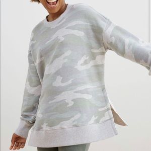 aerie desert sweatshirt oversized camo small NWT